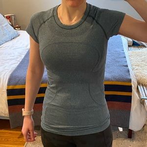 Lululemon Swiftly crewneck short sleeve